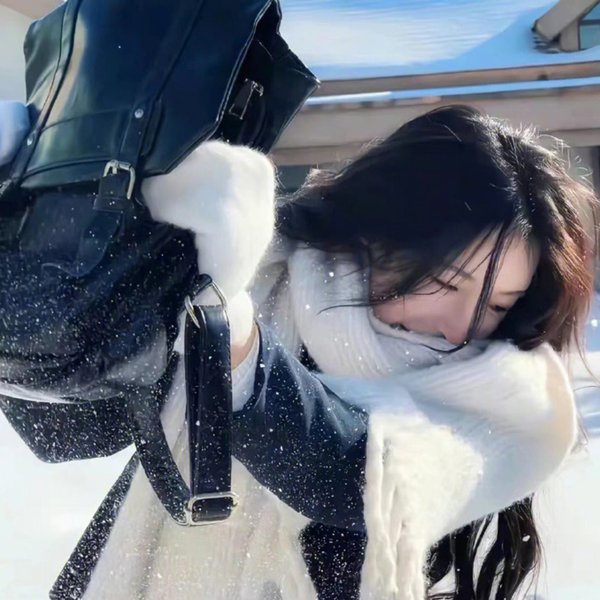 爱在心里口难开